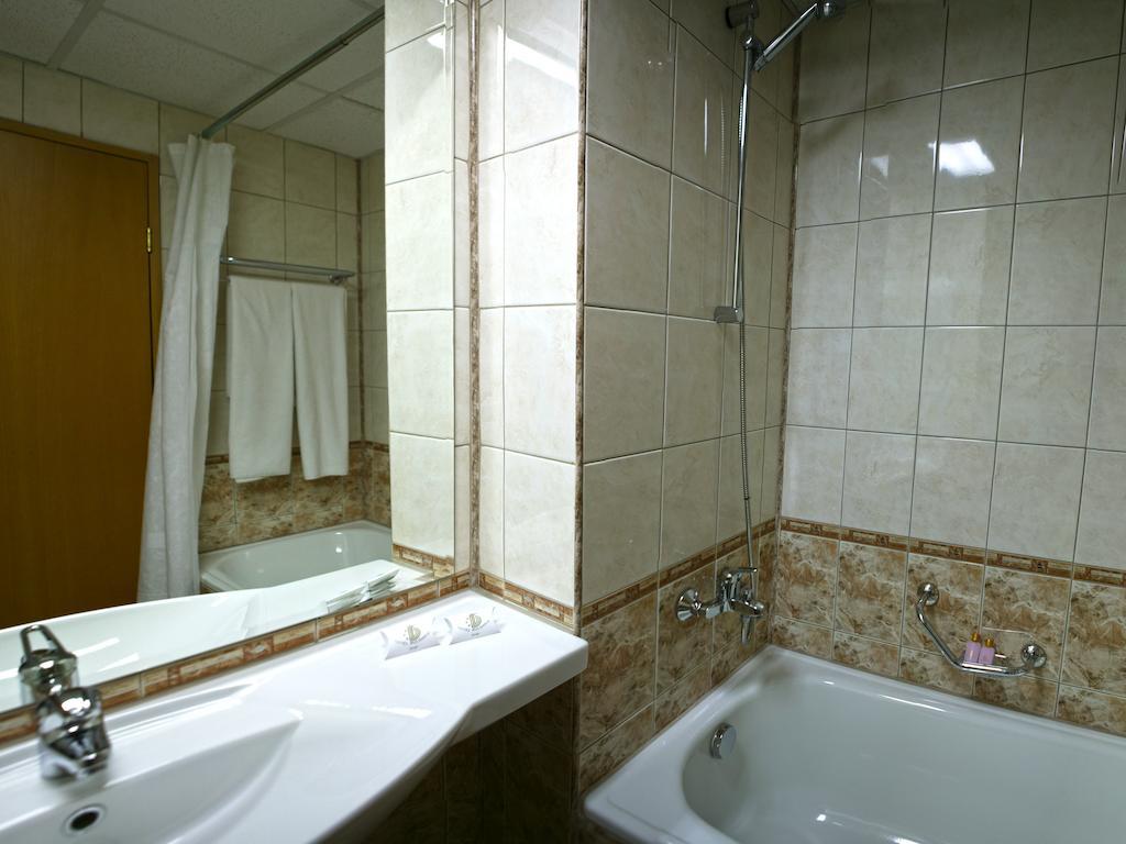 Hotel Bulgaria Dobrich Room photo